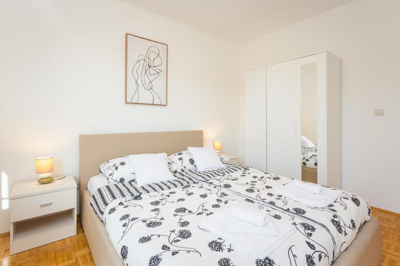 Apartment Starfish Pula Bagian luar foto